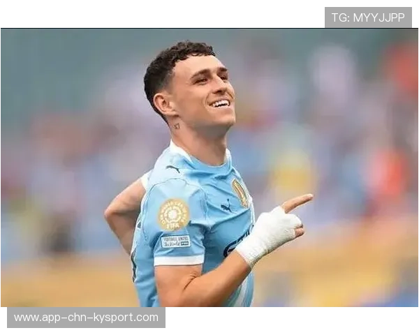 福登在关键传球上的成功率扶持球队胜势，福登球衣