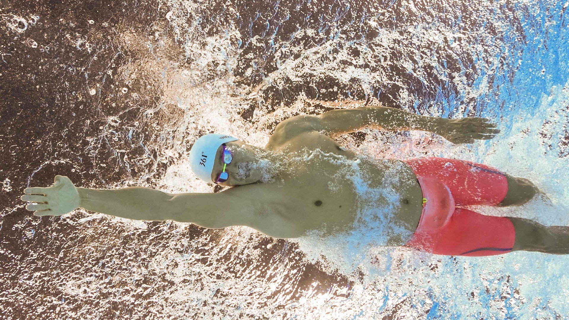 开云体育在线赛事直播-《ApexLegends》新角色“闪电”上线，战术空间扩大